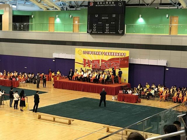 我校武术队在香港国际武术大赛中斩获13金